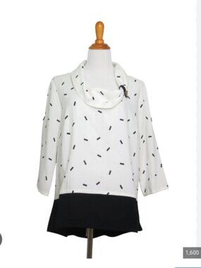 Ali Miles White and Black Printed Cowl-Neck Blouse